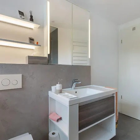 Sunshine River Flat *